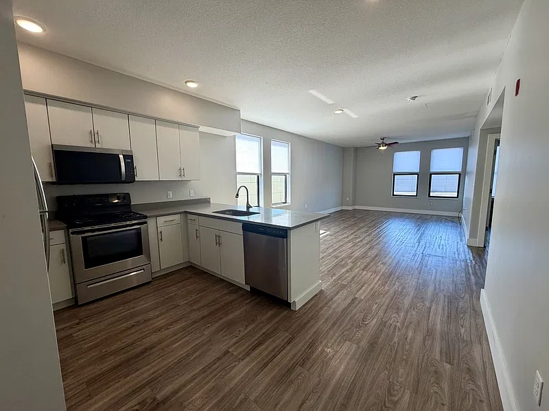 826 Pennsylvania St #14