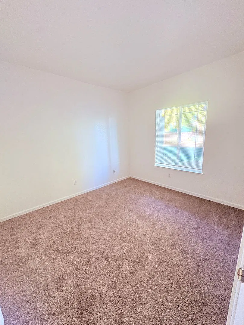 80 Spinel Cir - Sacramento 95835 — Photo 4