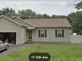 17 10th Ave, Hudson Falls, NY 12839