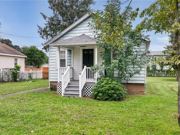 4 Eaton Street, North Haven, CT 06473