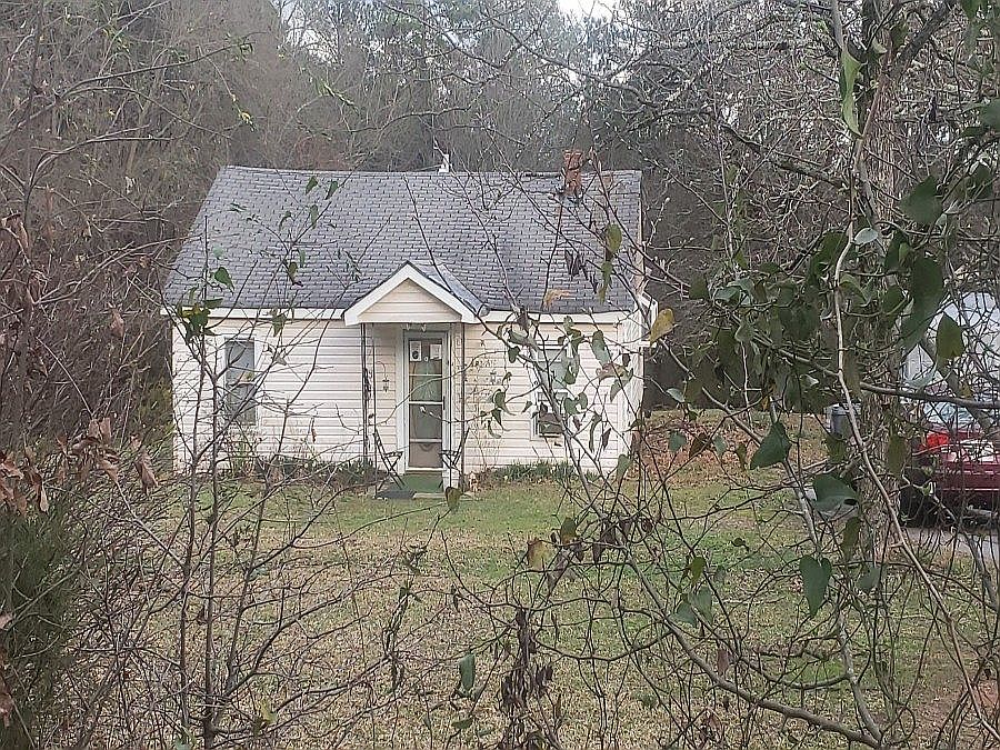 Wooded 1.5 acre near town sq