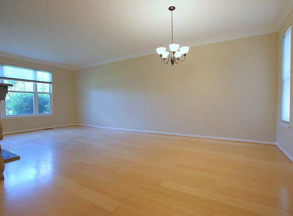 5th image of 412 E Pine Lake Cir