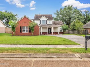 9897 Alexanders Ridge Dr, Olive Branch, MS 38654