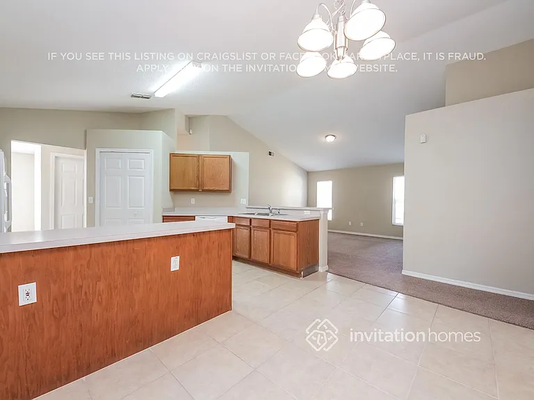 1131 Windy Bluff Dr — Photo 7