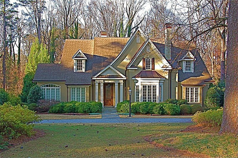 Classic Brookhaven Beauty