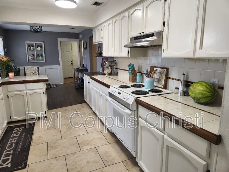 4133 River Hill Dr — Photo 10