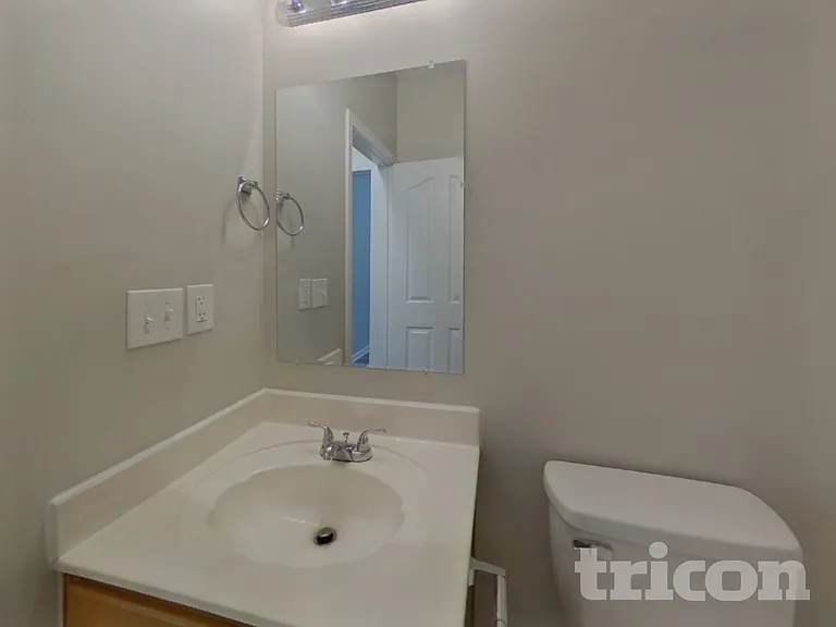 2721 Forest Grove Ct — Photo 16