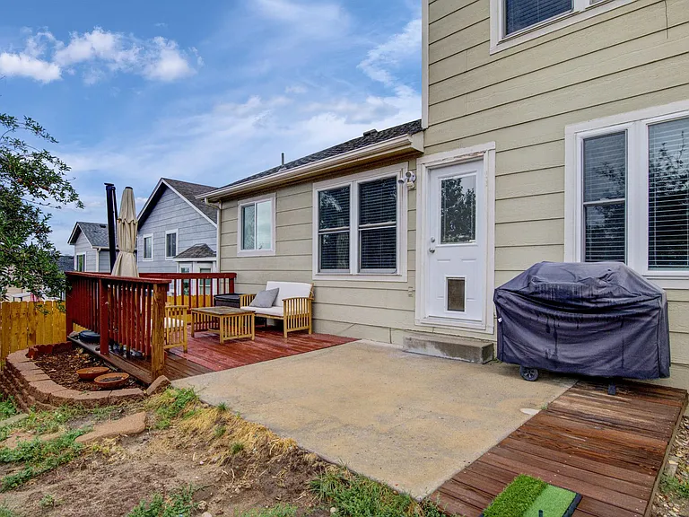 6526 Sproul Ln — Photo 31