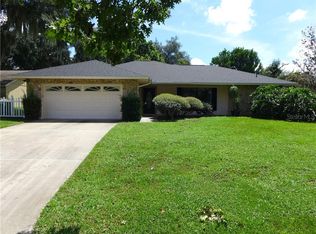 1241 Overlook Rd, Eustis, FL 32726