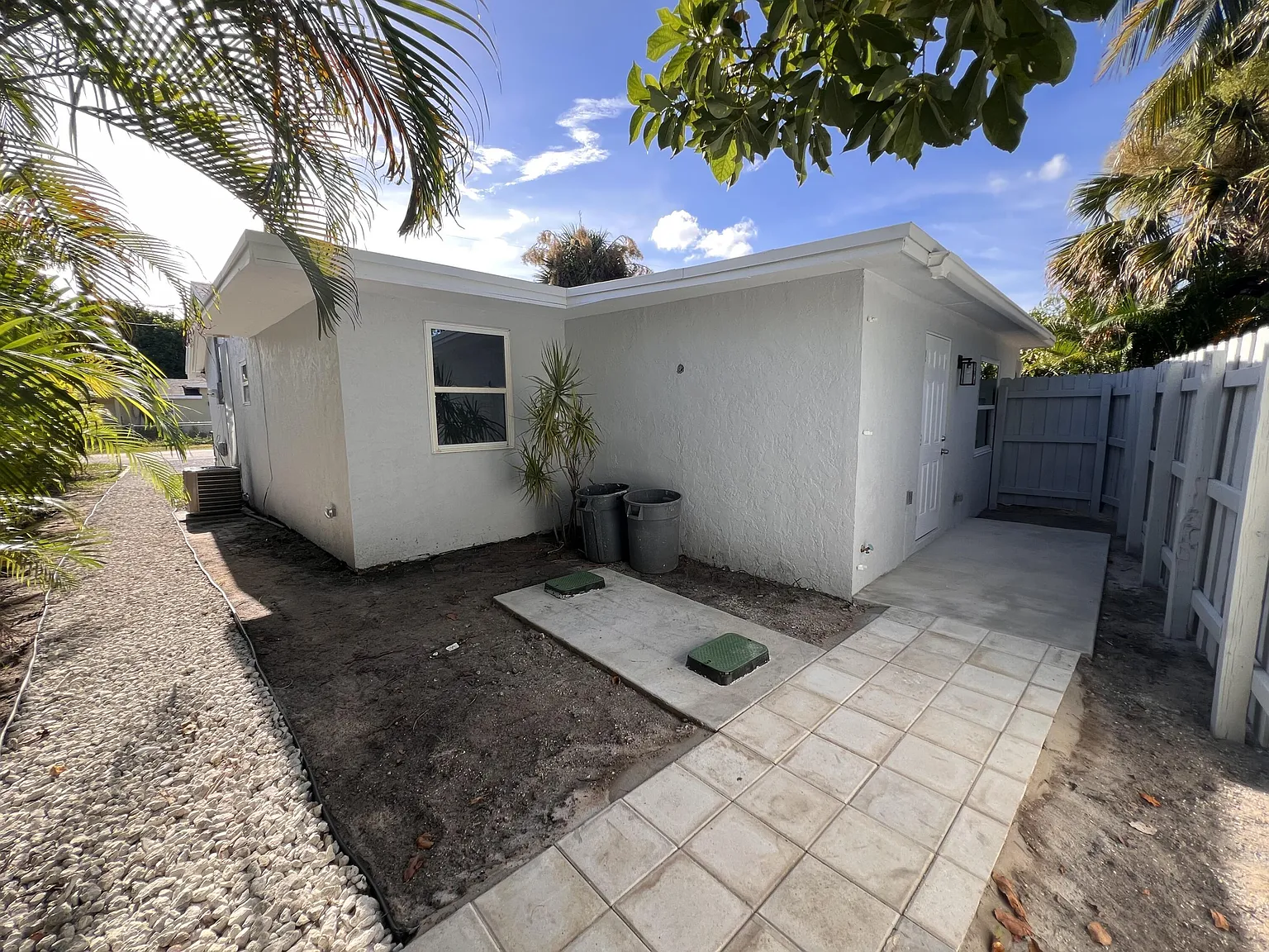 1 bed, 1.0 bath, 200 sqft, $1,350 — Photo 4