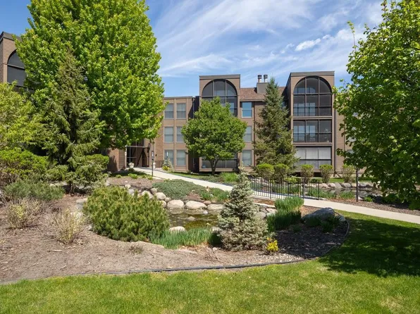9700 Portland Ave S Unit 331, Bloomington, MN 55420
