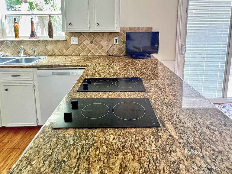 16902 Summit Oaks Ln — Photo 10