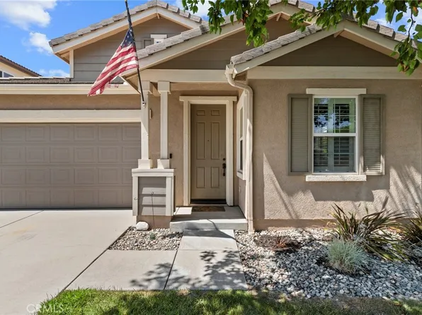 19735 Edmonds Pl, Saugus, CA 91350