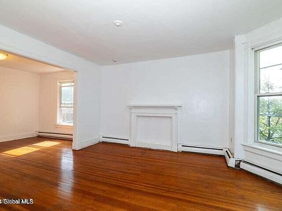 4th image of 98 Lexington Avenue