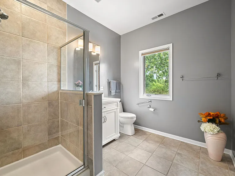 1745 Melise Dr — Photo 18