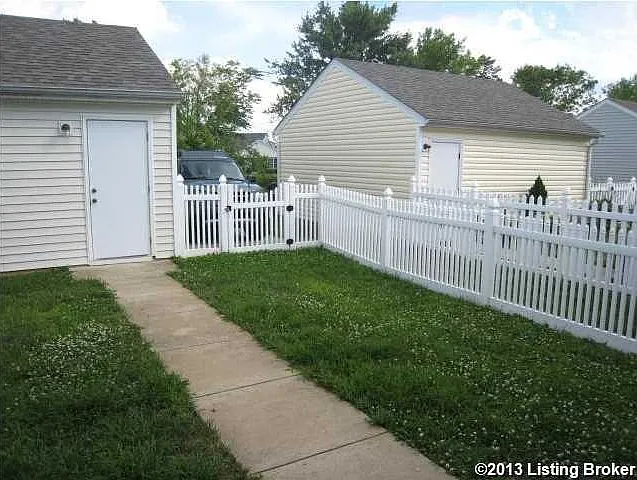 5823 Haven Manor Way — Photo 14