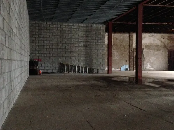 61 Fire Station Rd, Elmore, AL 36025