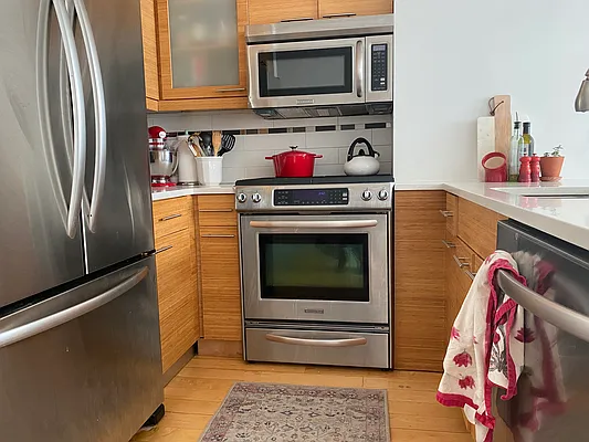 Rented by Compass | media 18