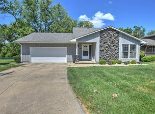 4666 E Baker Woods Ln, Decatur, IL 62521