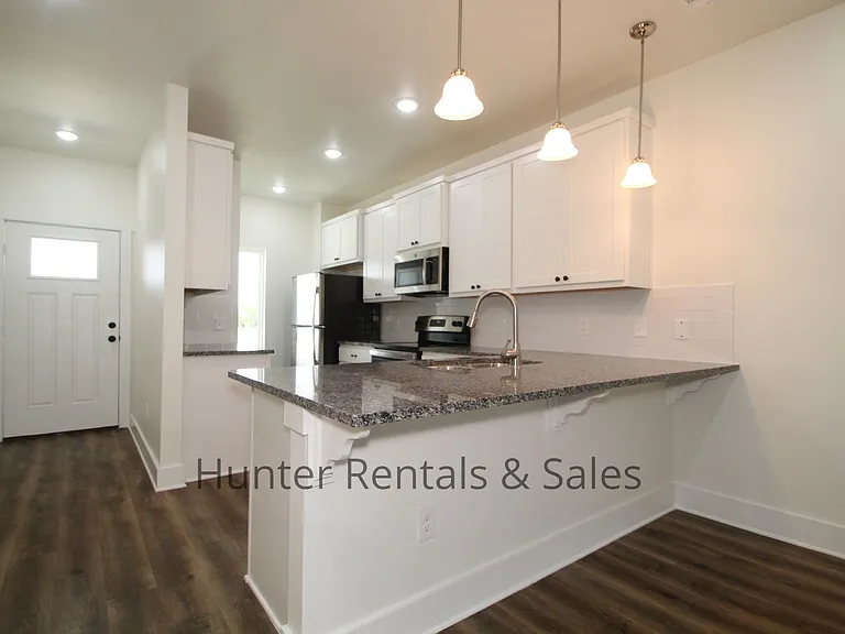 1956 Royal Loop — Photo 8