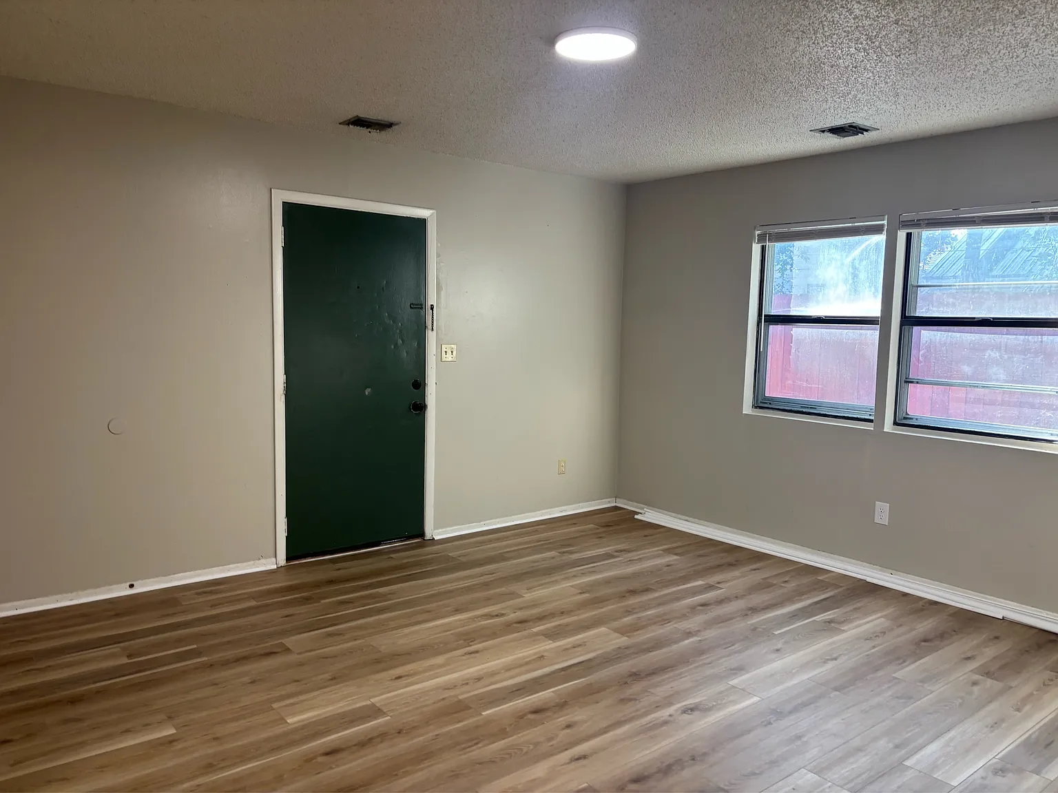 209 S. Edwards Ave - Unit 2 — Photo 3