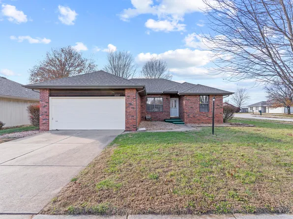 3207 S Westwood Avenue, Springfield, MO 65807