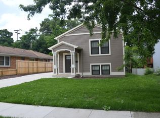1345 Cambridge Dr SE, Grand Rapids, MI
