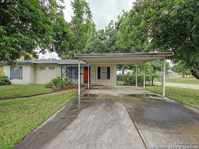 1st image of 602 Kopplow Pl