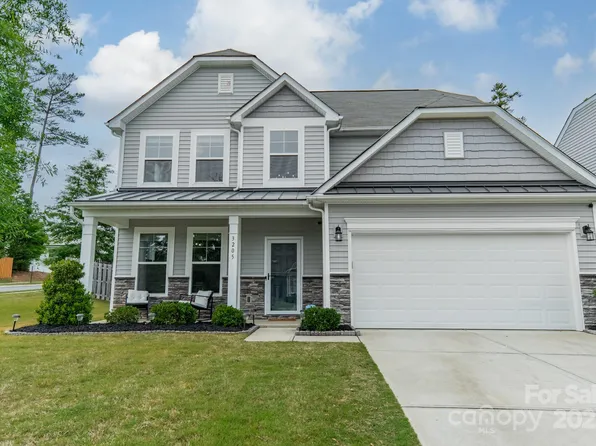 3205 Berry Creek Rd, Charlotte, NC 28214