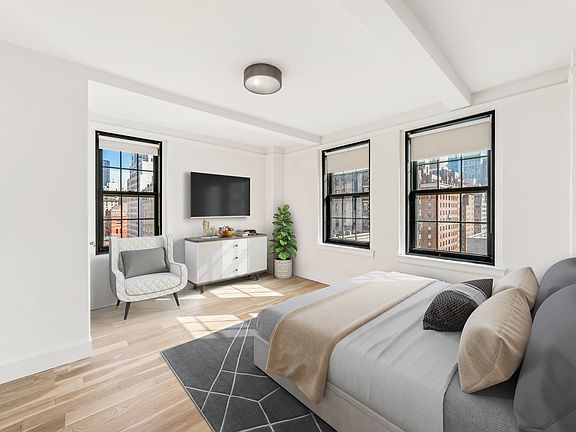 3rd image of 25 E 67th St APT 10A
