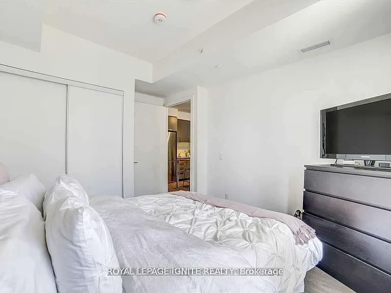 278 Buchanan Dr #523E — Photo 17