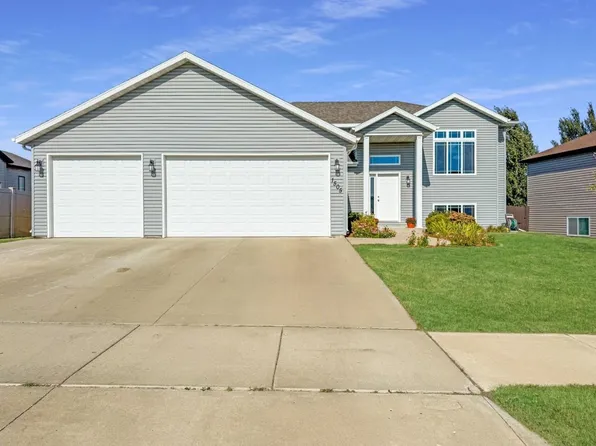 1505 35th Ave SE, Minot, ND 58701