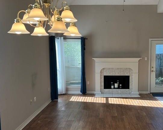 4th image of 1009 Saint Julien Dr #15