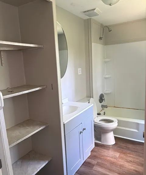 323 Juniper Ln — Photo 9