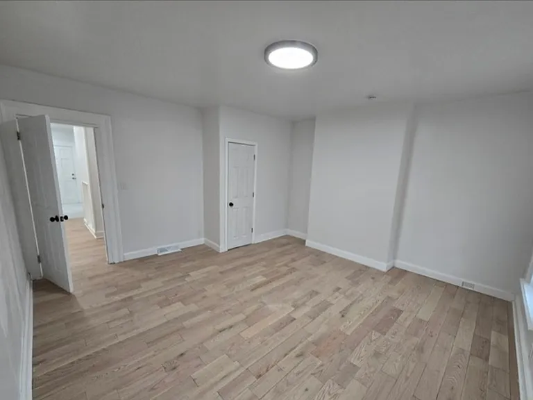 80 Dickerman St #1 — Photo 5