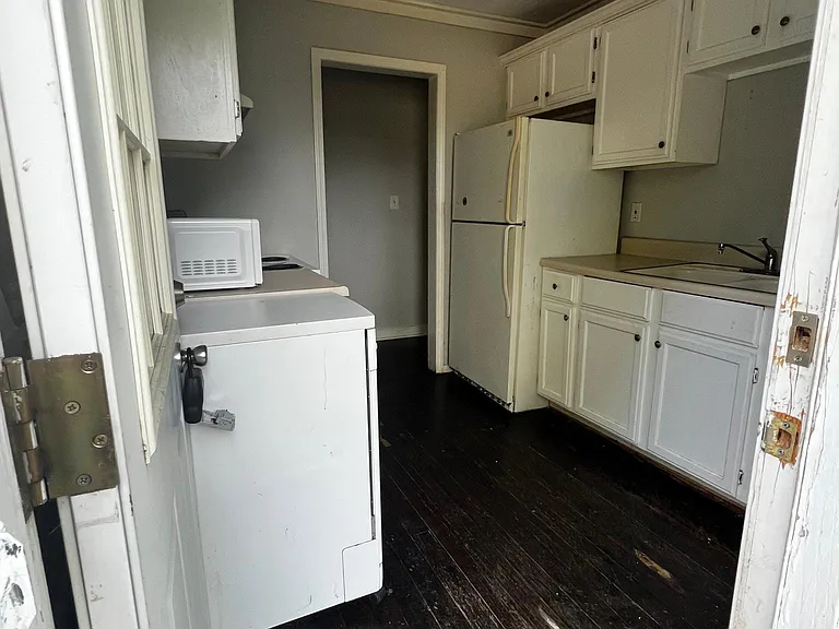 717 S Chestnut St — Photo 8