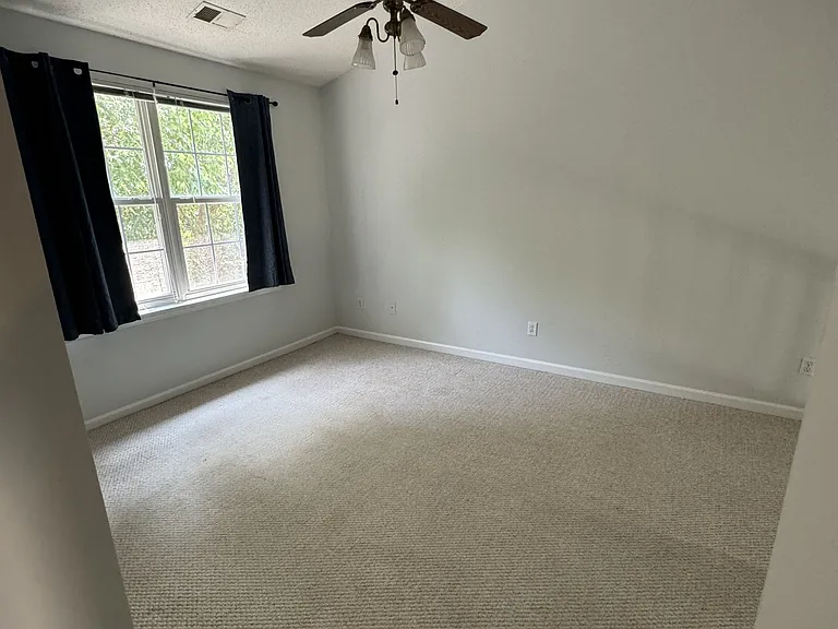 3511 Crepe Myrtle Ct — Photo 12