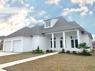 301 Glasgow Dr, Lafayette, LA 70508