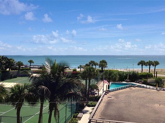 4th image of 3939 Ocean Dr #Penthouse 7-407