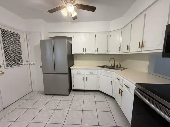 1550 NE 191st St, Miami, FL