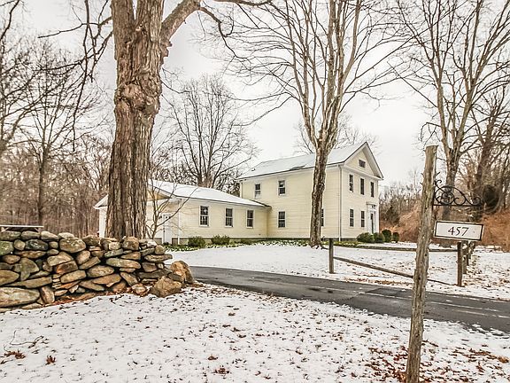 Front of 457 Podunk Rd