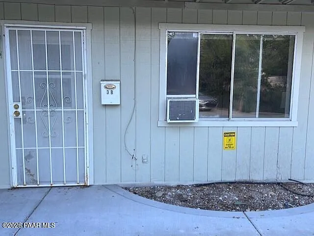 1 bed, 1.0 bath, 2592 sqft, $1,295 — Photo 1