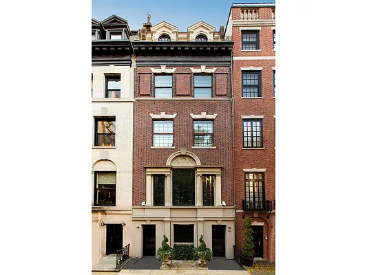 Sold by Societe Real Estate | media 1