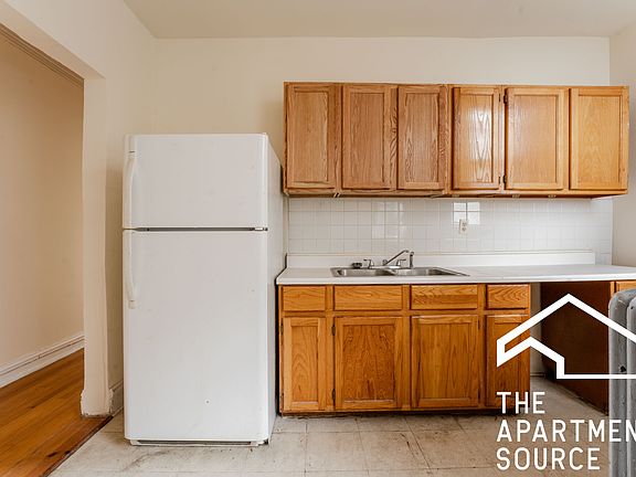4th image of 5051 N Damen Ave APT 3W