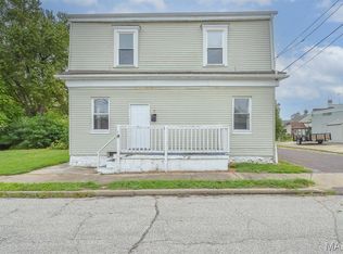 8 N 16th St, Belleville, IL 62220