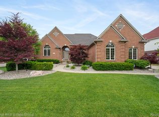 14155 Hibiscus Dr, Shelby Township, MI 48315