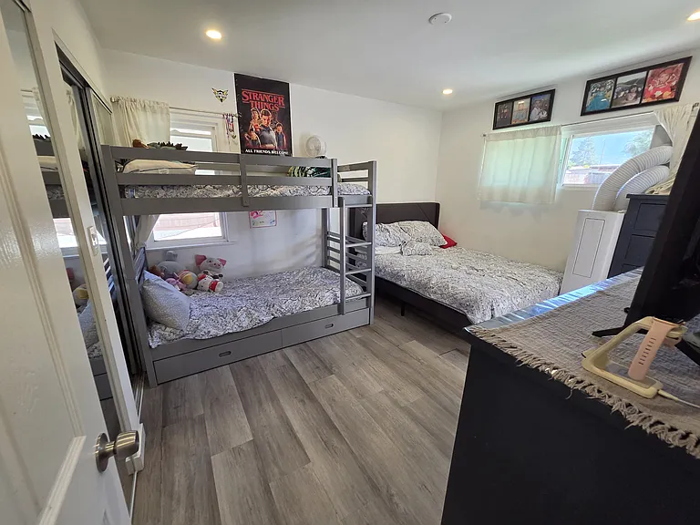 13166 Phillippi Ave — Photo 16