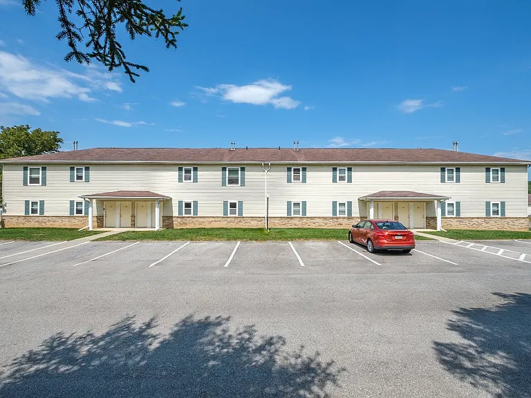 Apartments at Waterford — Photo 332