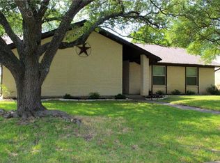 3514 Oak Hollow Dr, Bryan, TX 77802