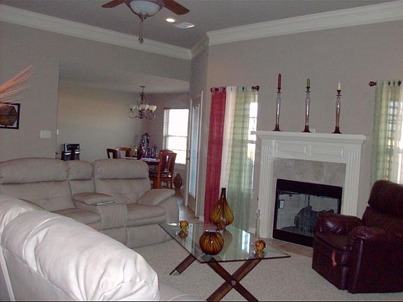 5th image of 6210 Hickory Ln